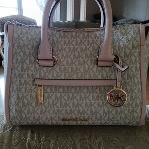 Michael Kors Carine Crossbody medium
